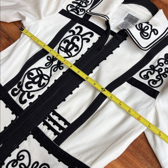 Chicos embroidered blazer - Picture 6 of 10